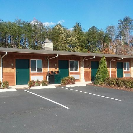 Tryon Resort Mill Spring Екстер'єр фото